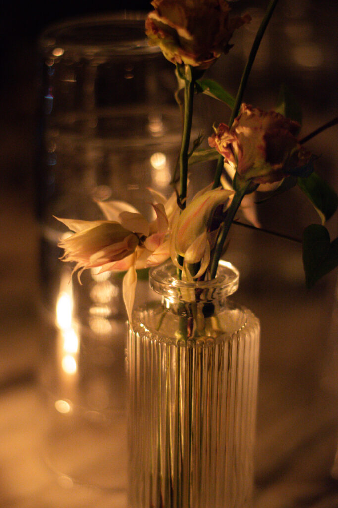table floral details of a micro wedding inside of a restaurant wedding at F&F by stef reyes photo 
